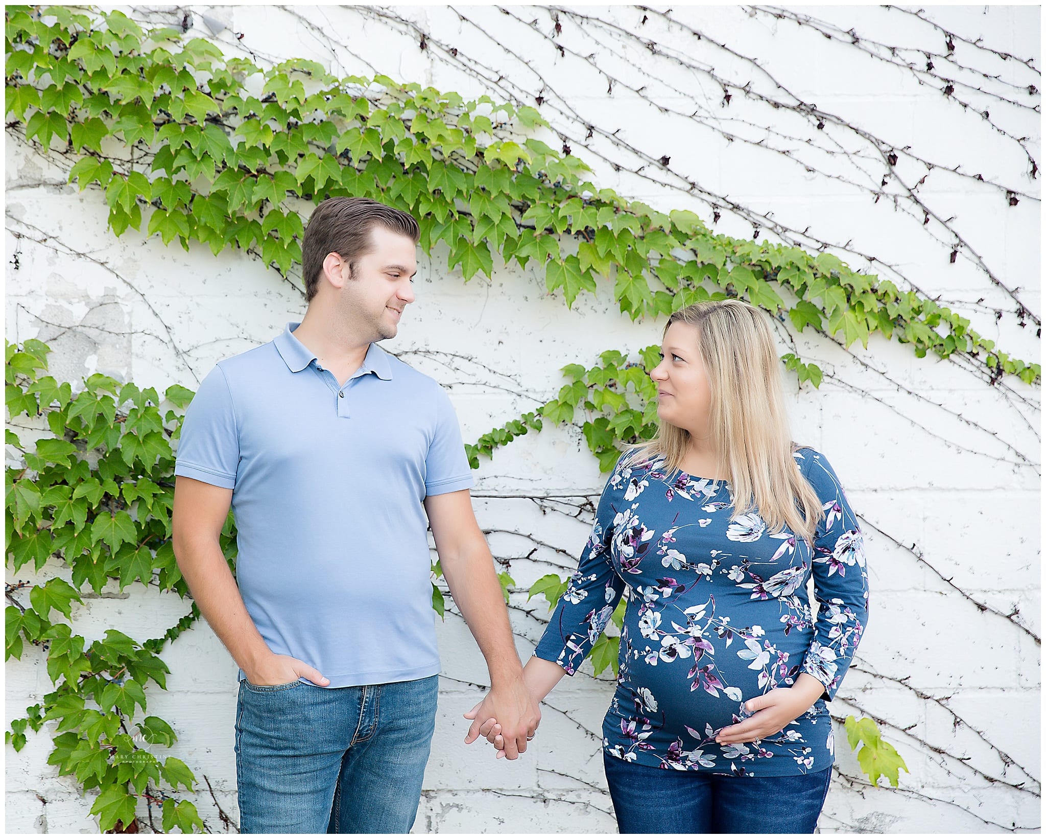 couple maternity photos