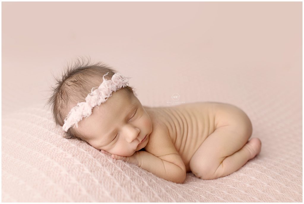 cleveland newborn photographer