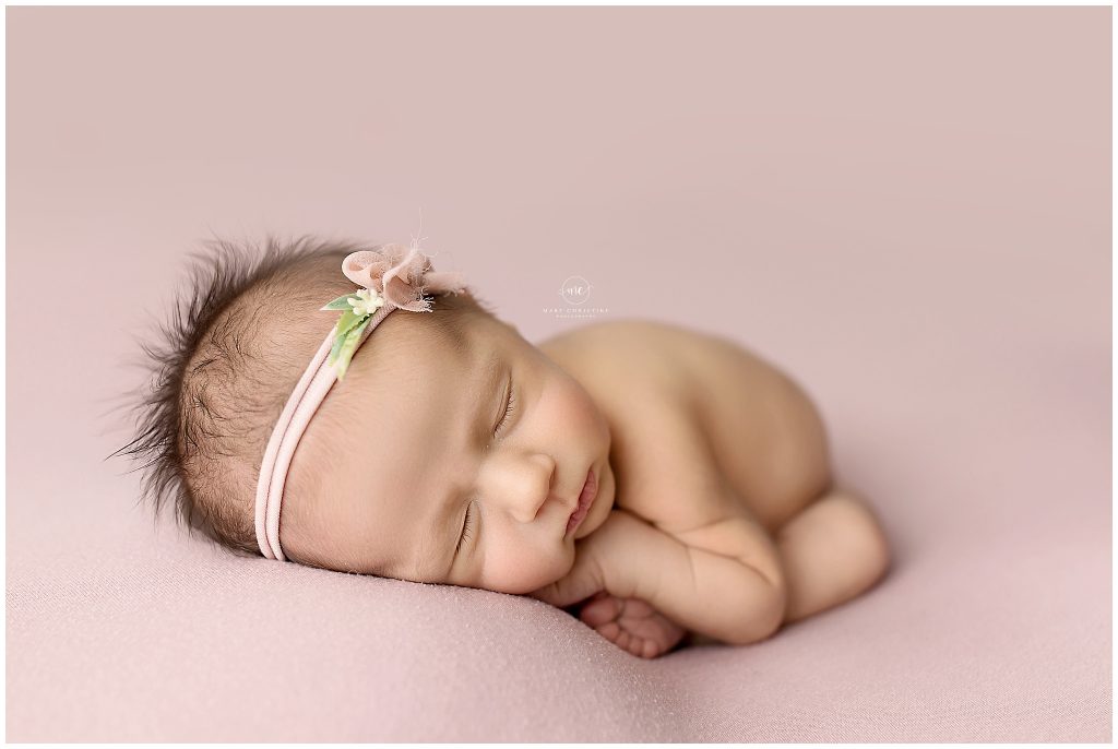 Cleveland newborn photographer