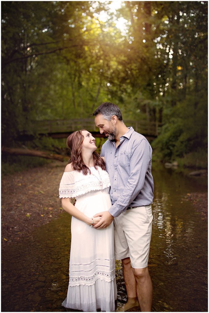 Akron maternity photographer