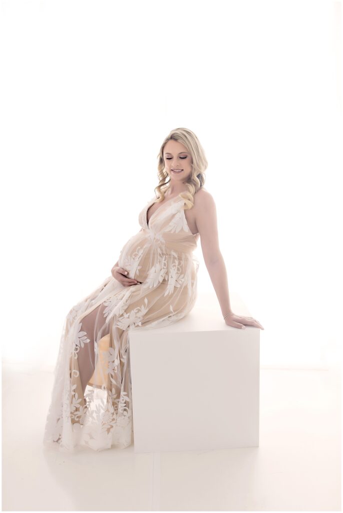 Cleveland Maternity Photoshoot